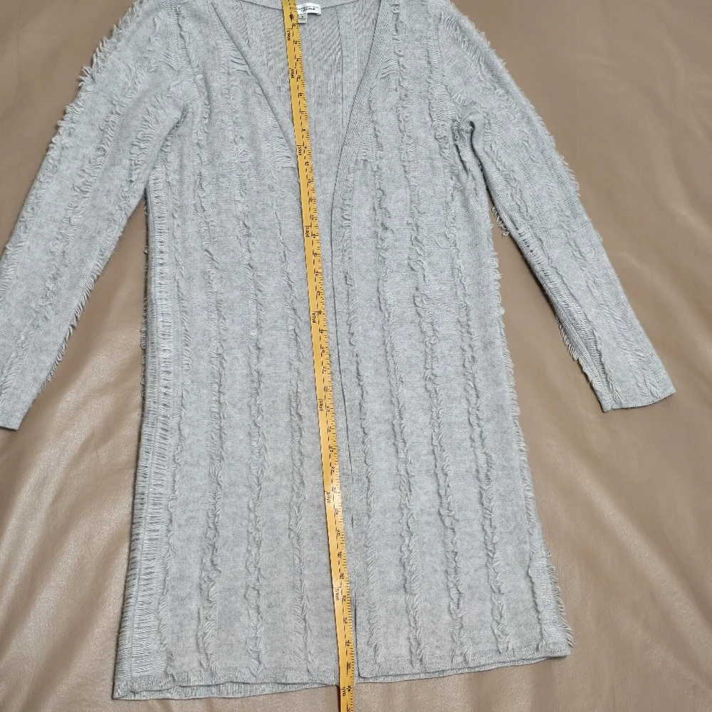 Neiman Marcus Women Cashmere L Cardigan Sweater Gray Fringe Luxury Cozy Office - Picture 7 of 16